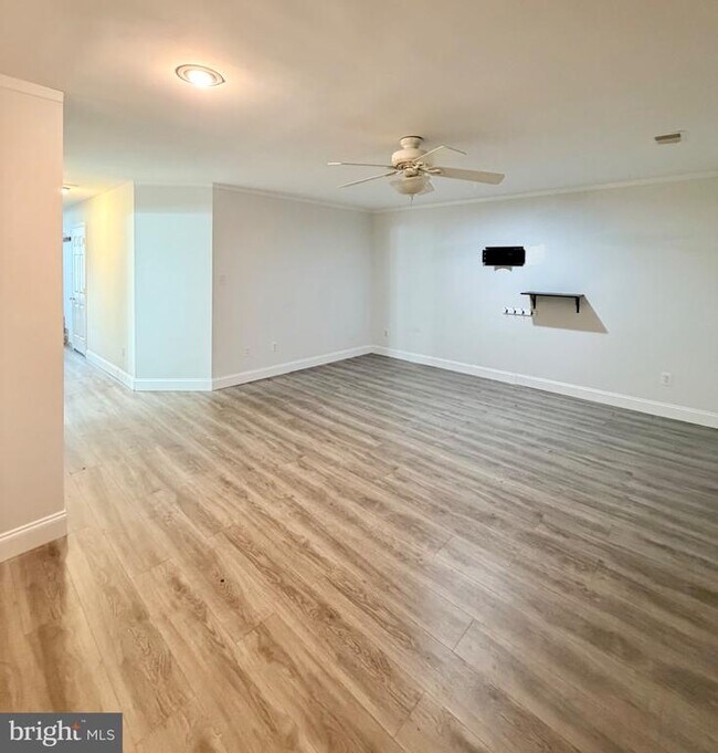 Building Photo - 6622 Frost Lake Ln