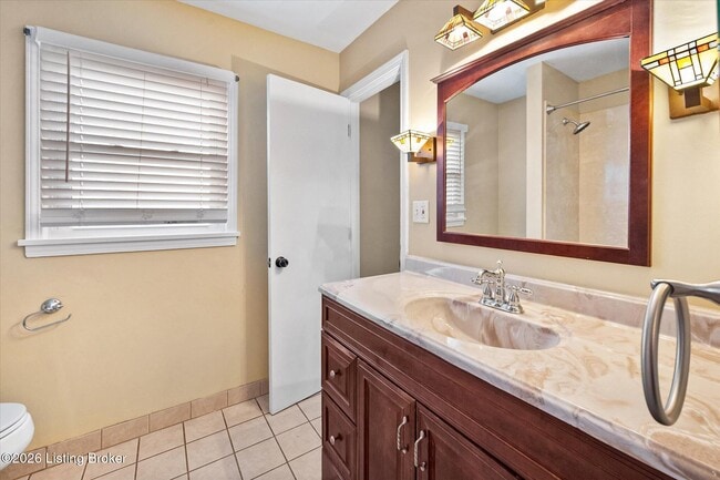 Building Photo - 9903 Welshpool Ct