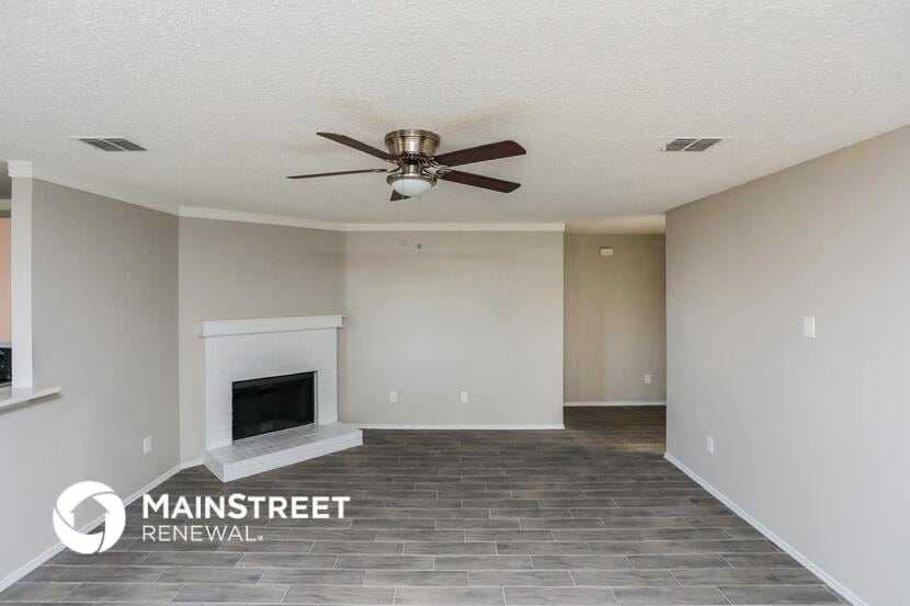 Building Photo - 101 Crystalwood Dr