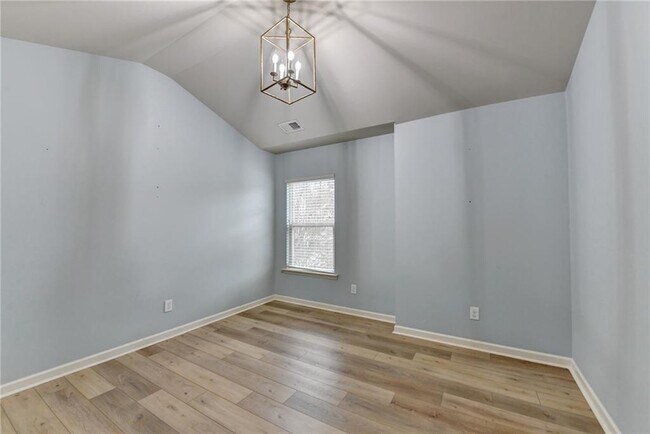 Building Photo - 5013 Groover Dr