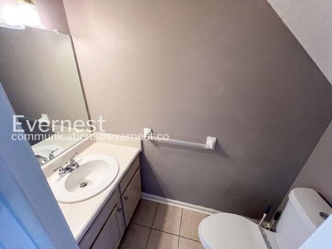 Building Photo - 5016 Cheshire Ct