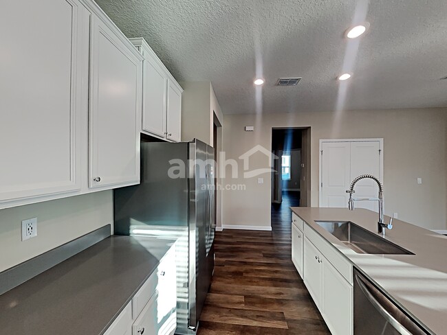 Building Photo - 112 Edge Pk Trl