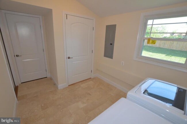 Building Photo - 12328 Chalford Ln