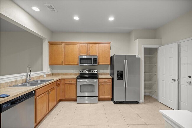 Building Photo - 4415 SW 52nd Cir