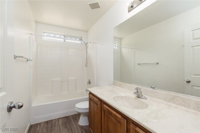 Building Photo - 3636 E Carisbrook Dr