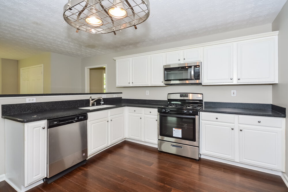 Building Photo - 2424 Santa Barbra Ct SE