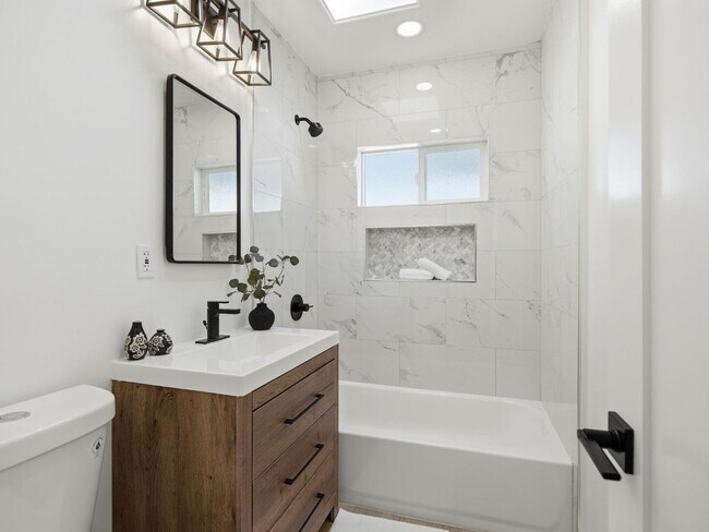 Building Photo - 8446 Penfield Ave