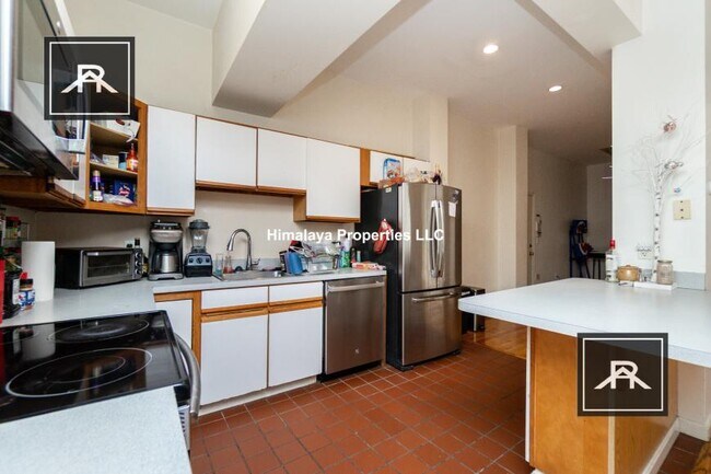 Primary Photo - 5 bedroom in Boston MA 02215