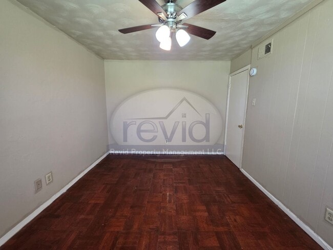 Building Photo - 2440 Charjean Cove