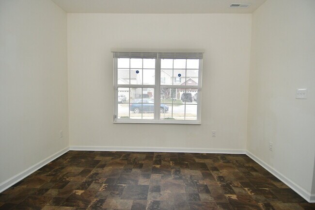 Building Photo - Spacious 5-bedroom, 3 full bath home in the Greenwood/Clark Pleasant area