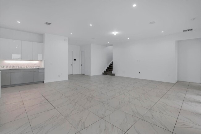 Building Photo - 4309 SW 176th Ave