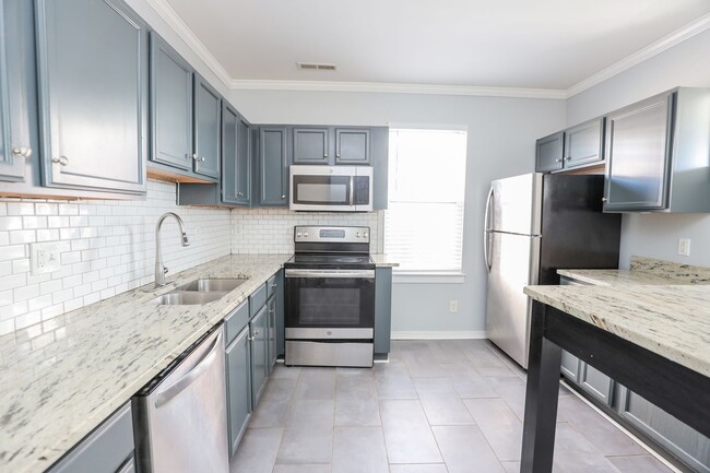 Building Photo - 2-Bed, 1-Bath Unit Minutes from Downtown Richmond!