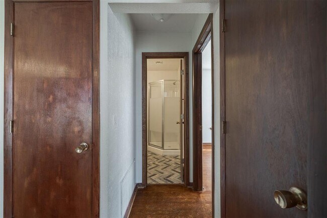 Building Photo - 1133 Stubbeman Ave