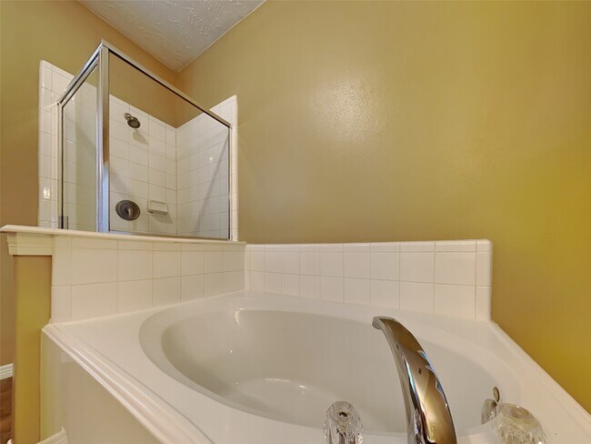 Building Photo - 2315 Perkins Crossing Dr