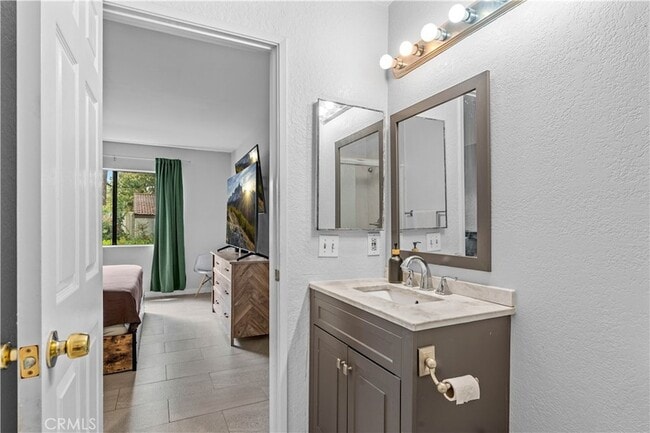 Building Photo - 22886 Hilton Head Dr