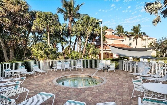 Building Photo - 4009 Palm Tree Blvd