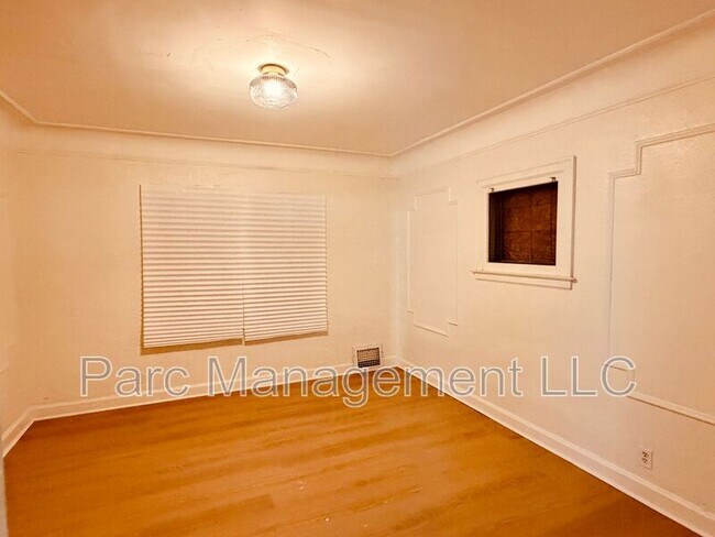 Building Photo - 14869 Freeland St