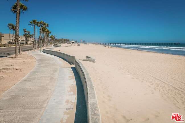 Building Photo - 801 Oceano Dr