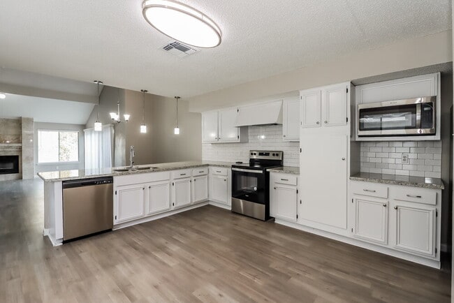 Building Photo - 2714 Ashford Trail Dr