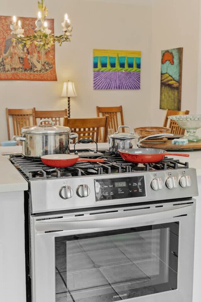 Building Photo - 509 Dabbs St