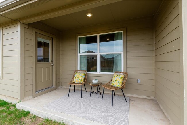 Building Photo - 6100 Shanjia Dr