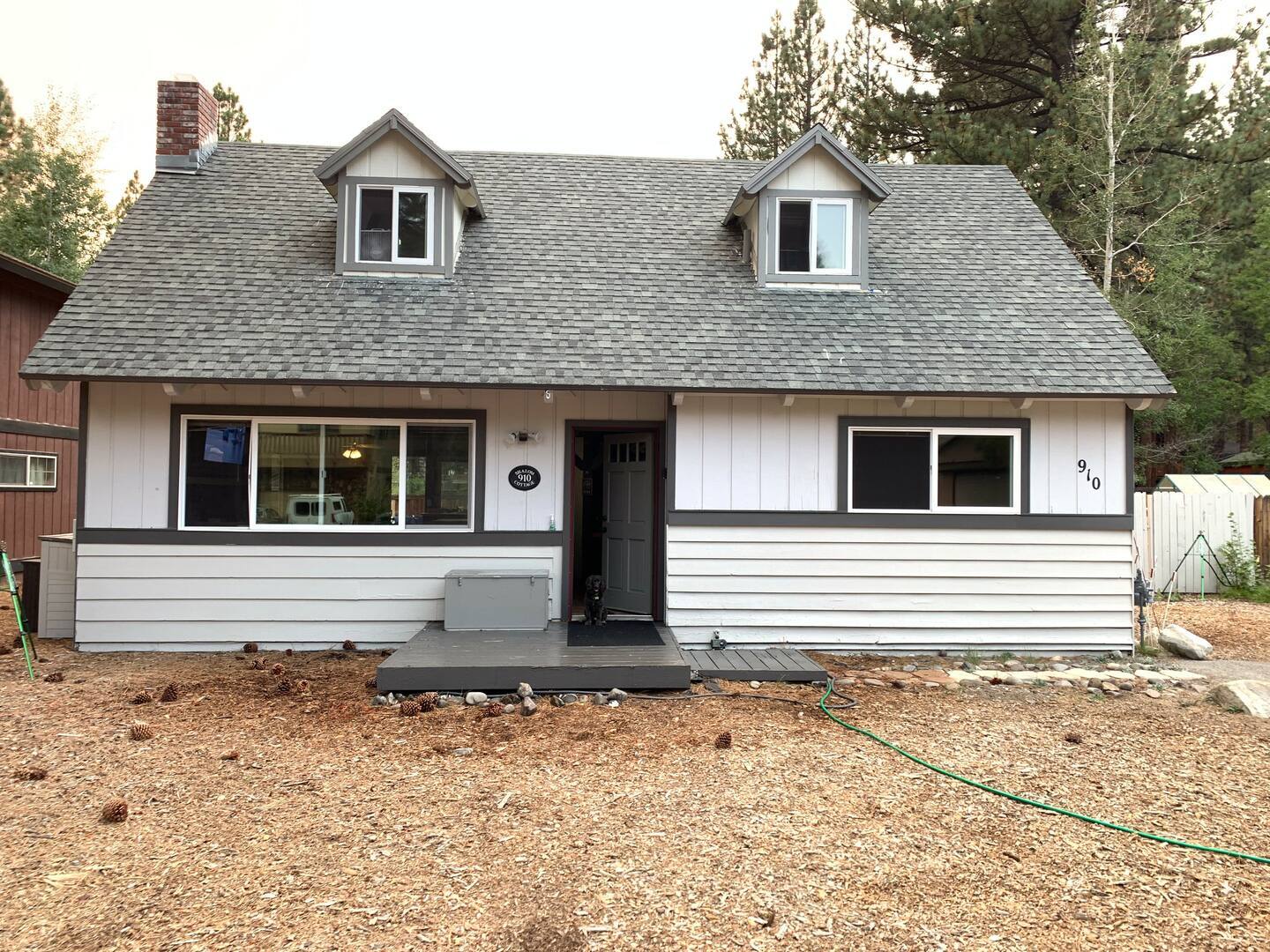 Building Photo - 910 Creekwood Dr