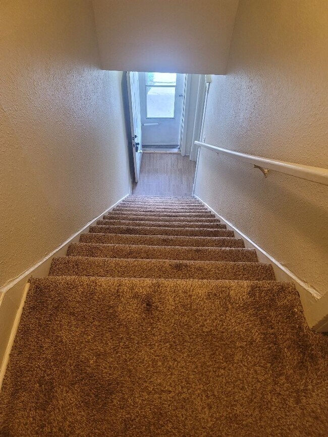 Building Photo - 1823-1825 Duplexes