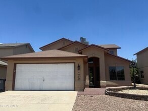 Building Photo - 14049 Tierra Delfin Dr