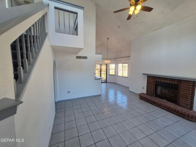 Building Photo - 12143 Noel Espinoza Cir