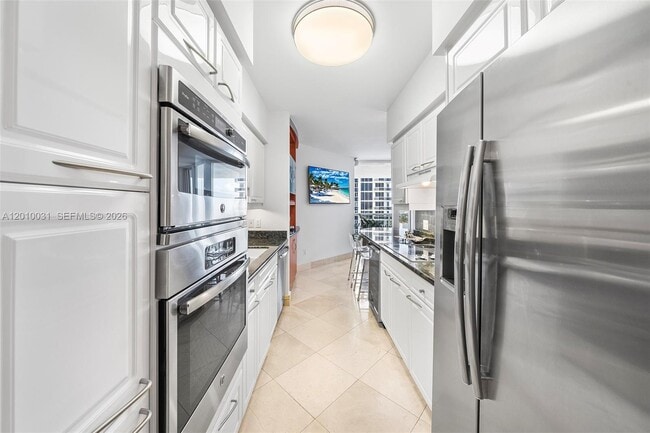 Building Photo - 4779 Collins Ave