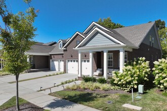 Building Photo - 449 Golden Mdw Ln