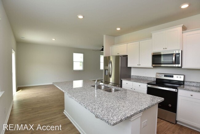 Building Photo - 4 br, 2.5 bath House - 192 Coby Lane