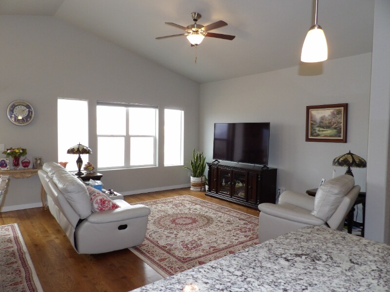 Building Photo - 1552 Grand Overlook St