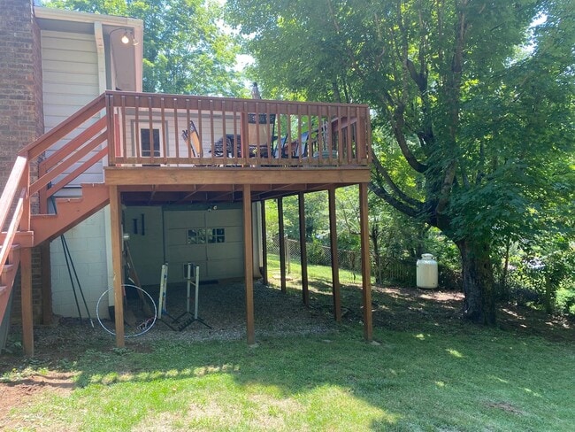 Building Photo - North AVL - Spacious Home with Large Yard and Outdoor Fireplace!