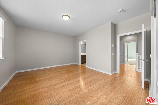 Building Photo - 5509 W 149th Pl