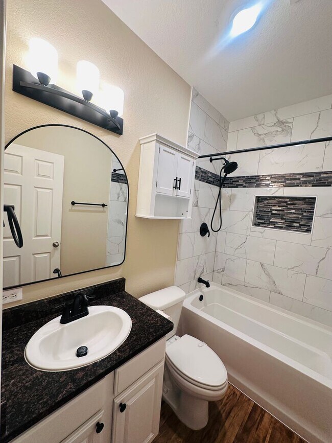 Building Photo - 6017 Tapestry Dr