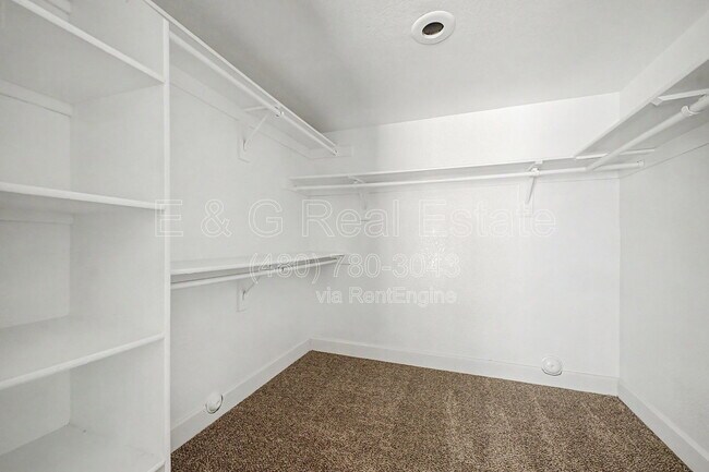 Building Photo - 4208 W Villa Maria Dr