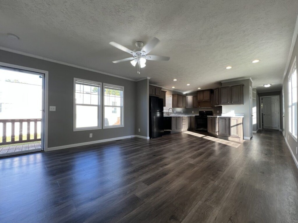 Building Photo - 273 Jordanshire Cir