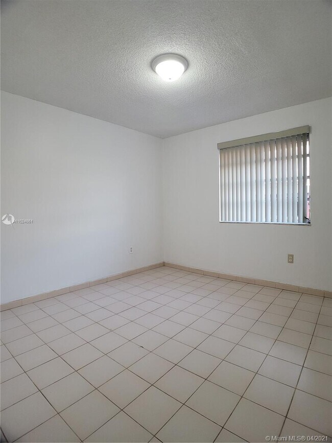 Building Photo - 8990 SW 24th St