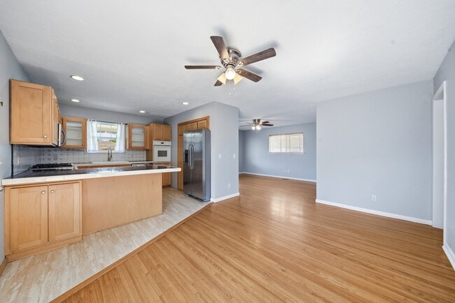 Building Photo - 8936 E 33rd Pl