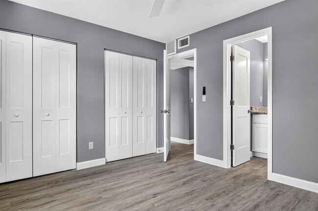 Building Photo - 3236 Coral Ridge Dr