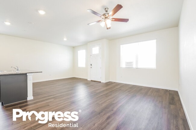 Building Photo - 13438 Oneida Ln