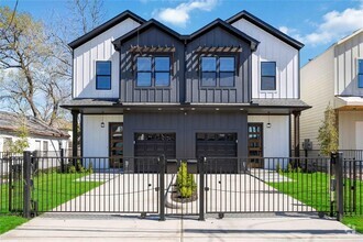 Building Photo - 4117 Shelby Cir
