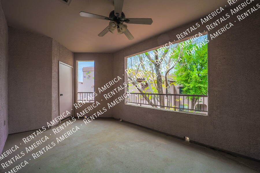 Building Photo - 9555 E Raintree Dr