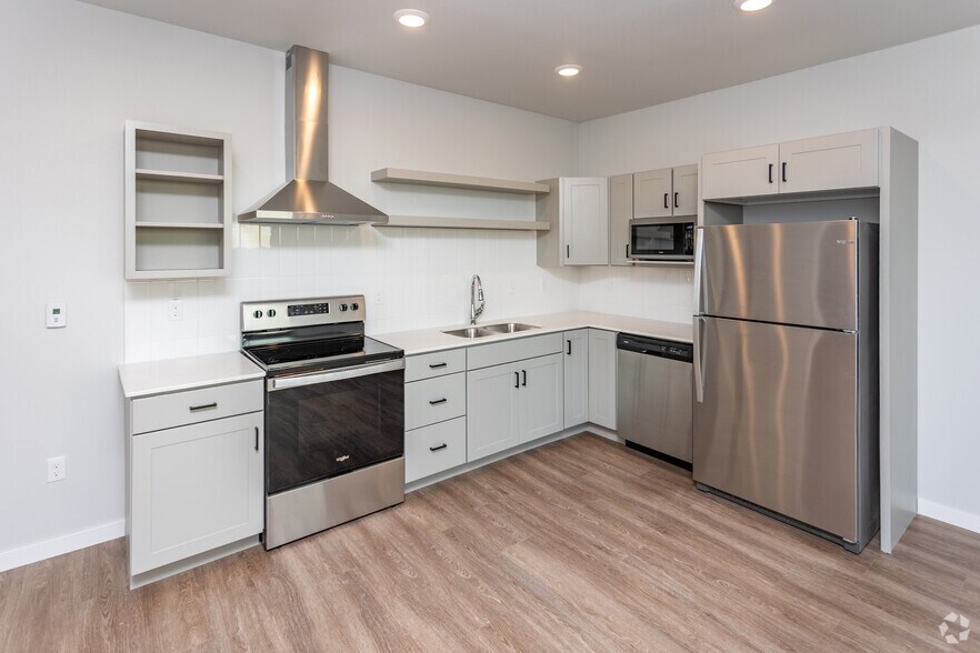 1BR, 1BA, Astrid - 619SF - Kitchen - MAKT