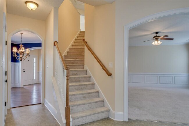 Building Photo - 716 Gallaway Ln
