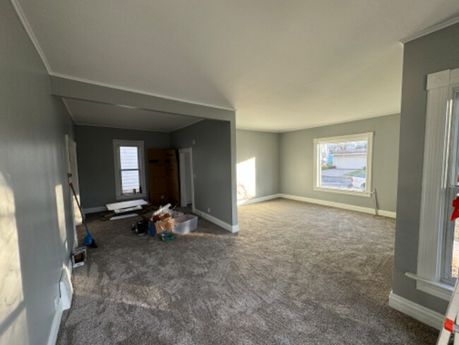 Building Photo - 152 W Pewabic St