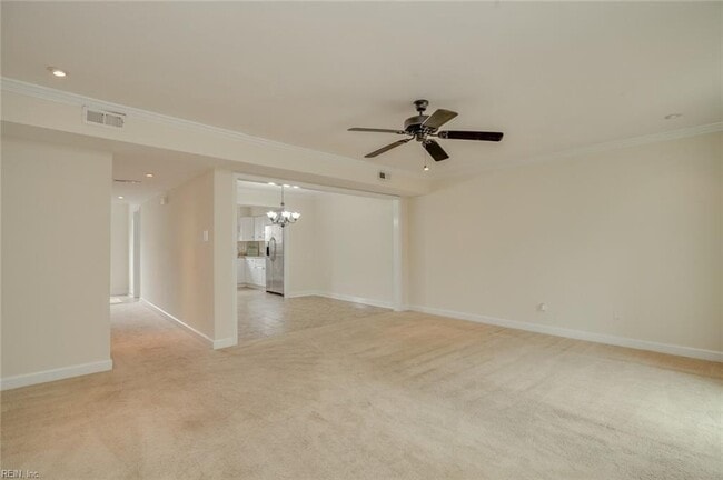 Building Photo - 590 Tenbee Ln