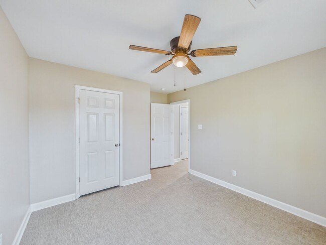 Building Photo - 4619 Foster St