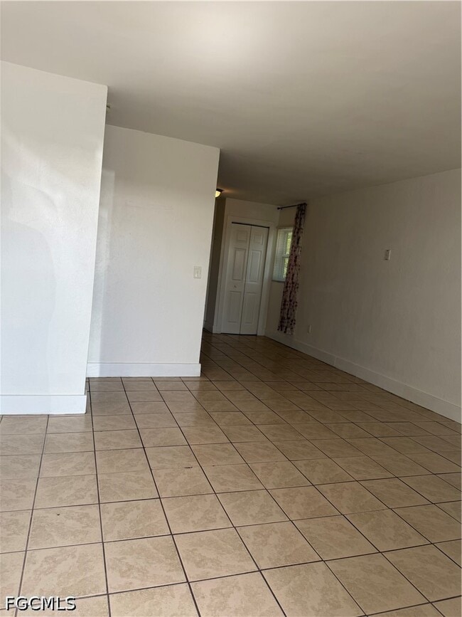 Building Photo - 2804 River Ridge Blvd